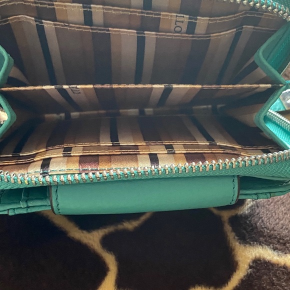 Vintage Tignanello Turquoise Leather Wallet - Picture 5 of 11